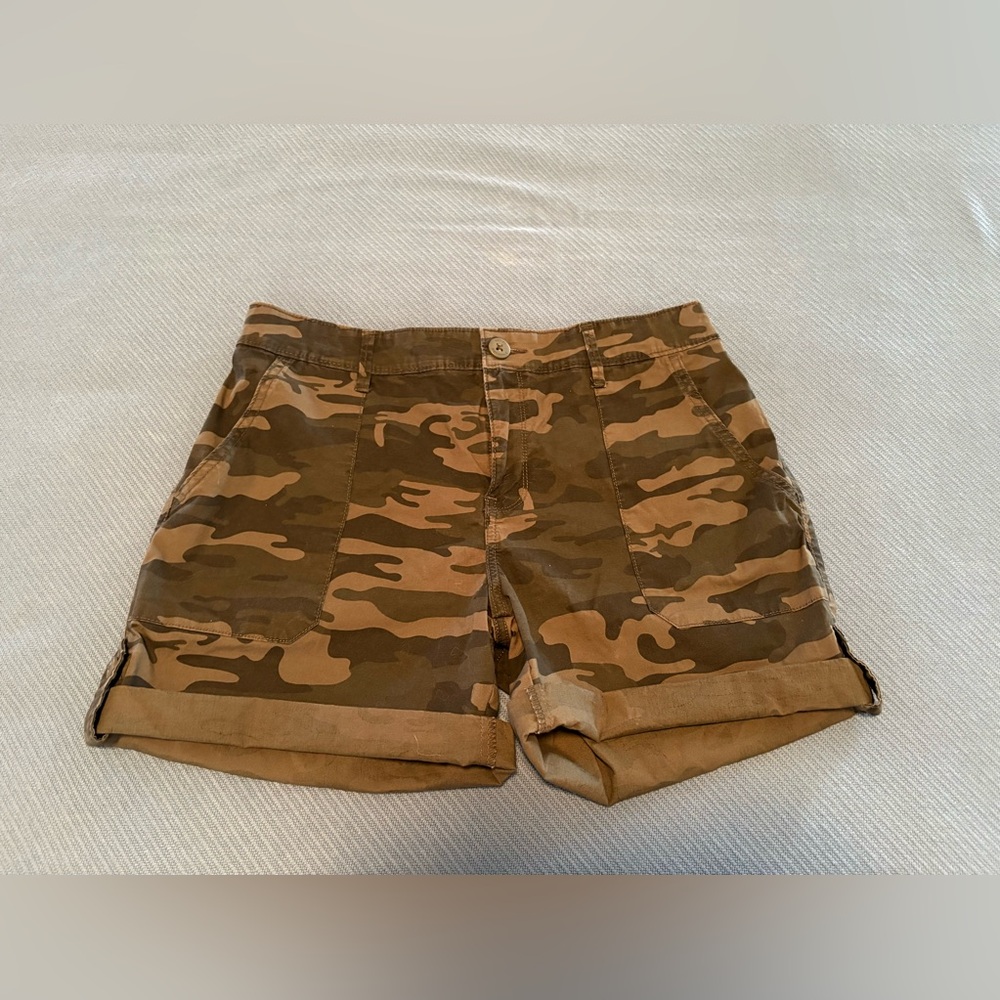 Camo utility shorts